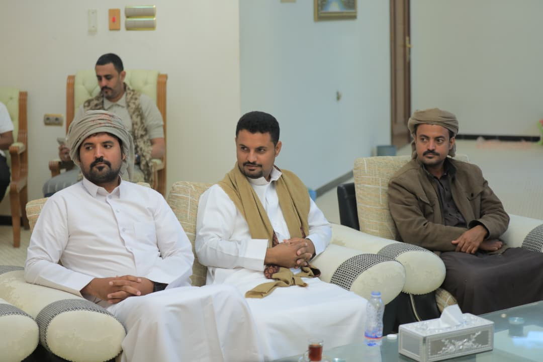 الكثيري يلتقي شباب آل بشر نهد بمديرية حوره ووادي العين الكثيري يلتقي شباب آل بشر نهد بمديرية حوره ووادي العين
