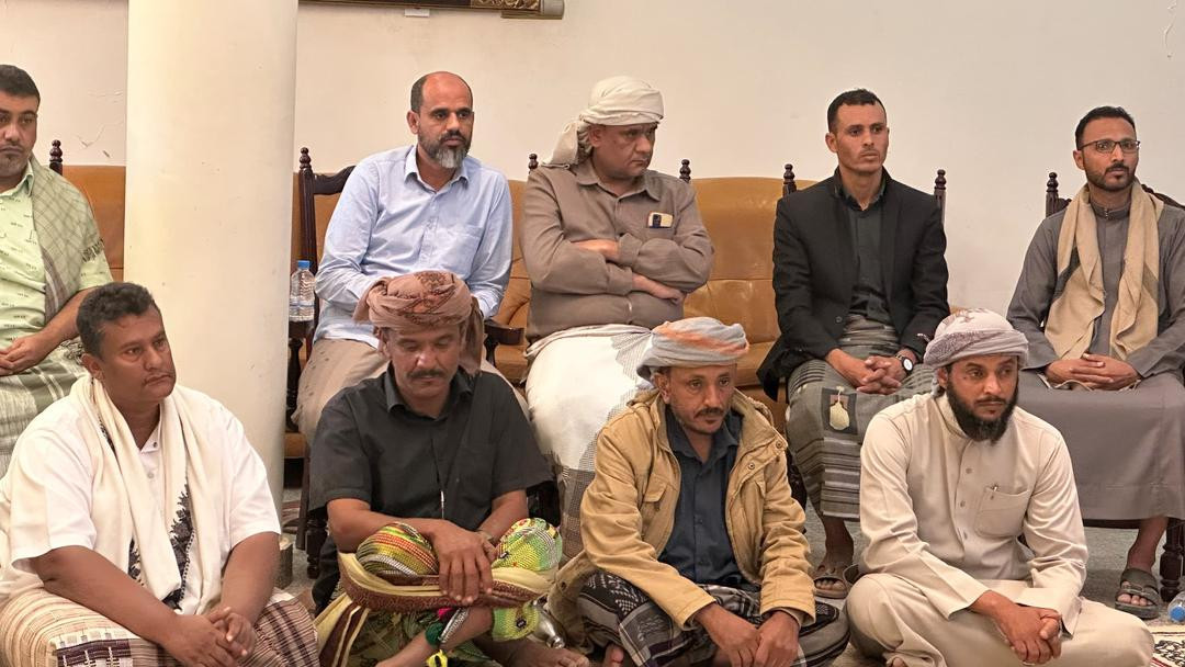 رئيس الجمعية الوطنية يلتقي وفد قبيلة آل الزبيدي بوادي حضرموت رئيس الجمعية الوطنية يلتقي وفد قبيلة آل الزبيدي بوادي حضرموت