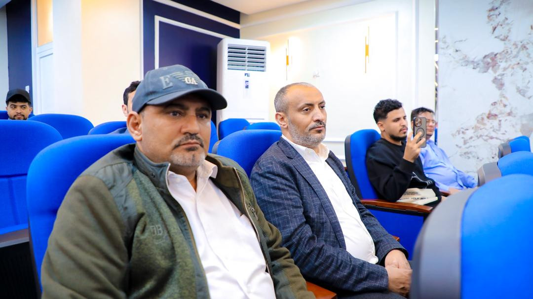 المجلس الانتقالي ينظم محاضرة بعنوان "مهارات القيادة العُليا وصناعة الدولة الحديثة" المجلس الانتقالي ينظم محاضرة بعنوان "مهارات القيادة العُليا وصناعة الدولة الحديثة"