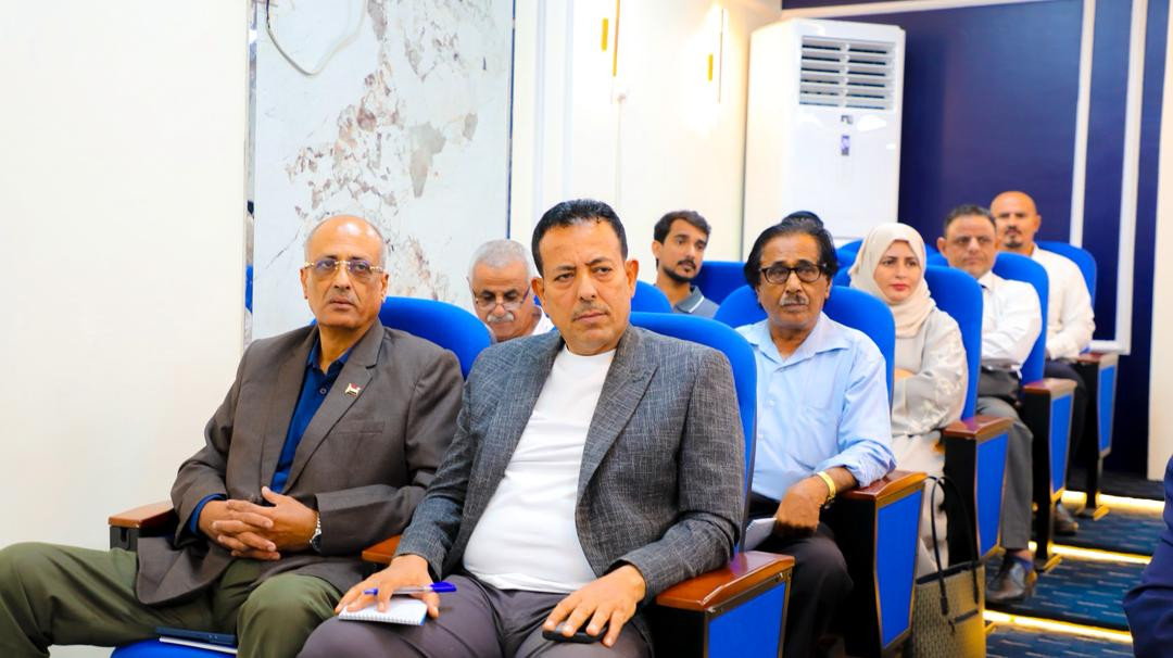 المجلس الانتقالي ينظم محاضرة بعنوان "مهارات القيادة العُليا وصناعة الدولة الحديثة" المجلس الانتقالي ينظم محاضرة بعنوان "مهارات القيادة العُليا وصناعة الدولة الحديثة"