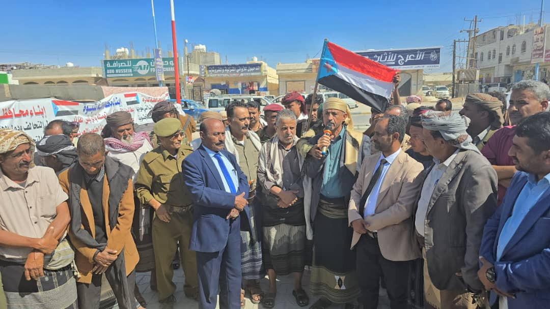 القطاع الصحي في شبوه يعلن انضمامه لمخيم الاعتصام المفتوح بعتق القطاع الصحي في شبوه يعلن انضمامه لمخيم الاعتصام المفتوح بعتق