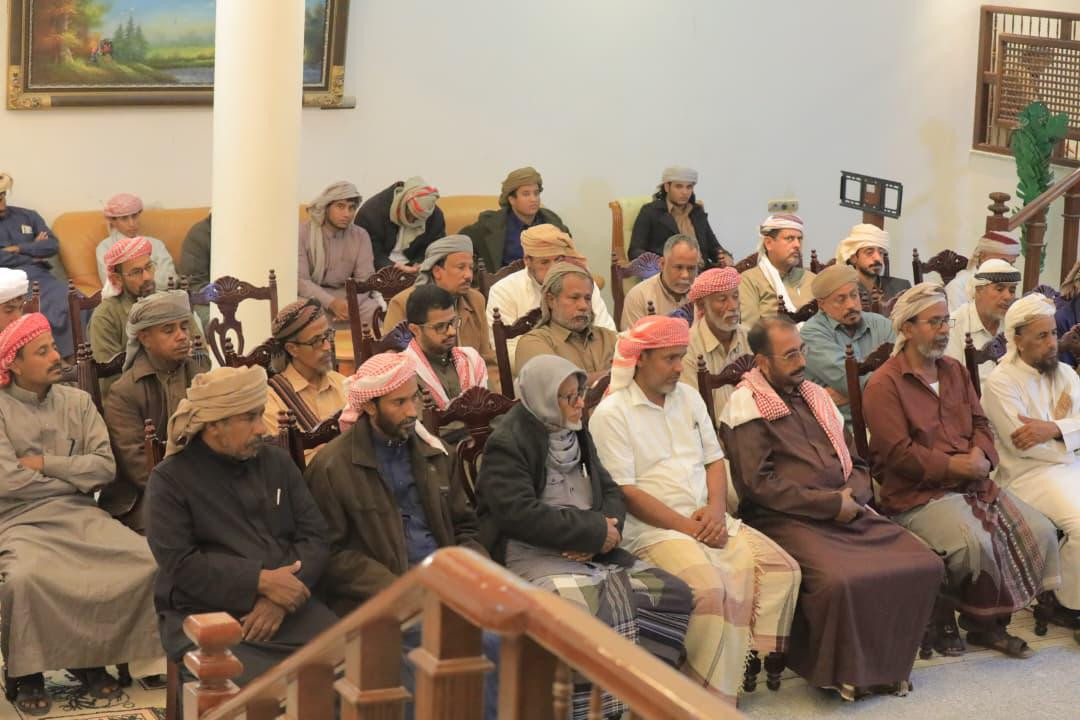 رئيس الجمعية الوطنية يستقبل شيوخ وأعيان قبيلة آل عفار في سيئون رئيس الجمعية الوطنية يستقبل شيوخ وأعيان قبيلة آل عفار في سيئون