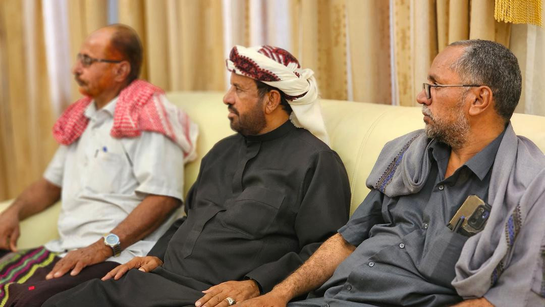 الكثيري يلتقي وفد قبيلة آل بعنس العوابثة بسيئون الكثيري يلتقي وفد قبيلة آل بعنس العوابثة بسيئون