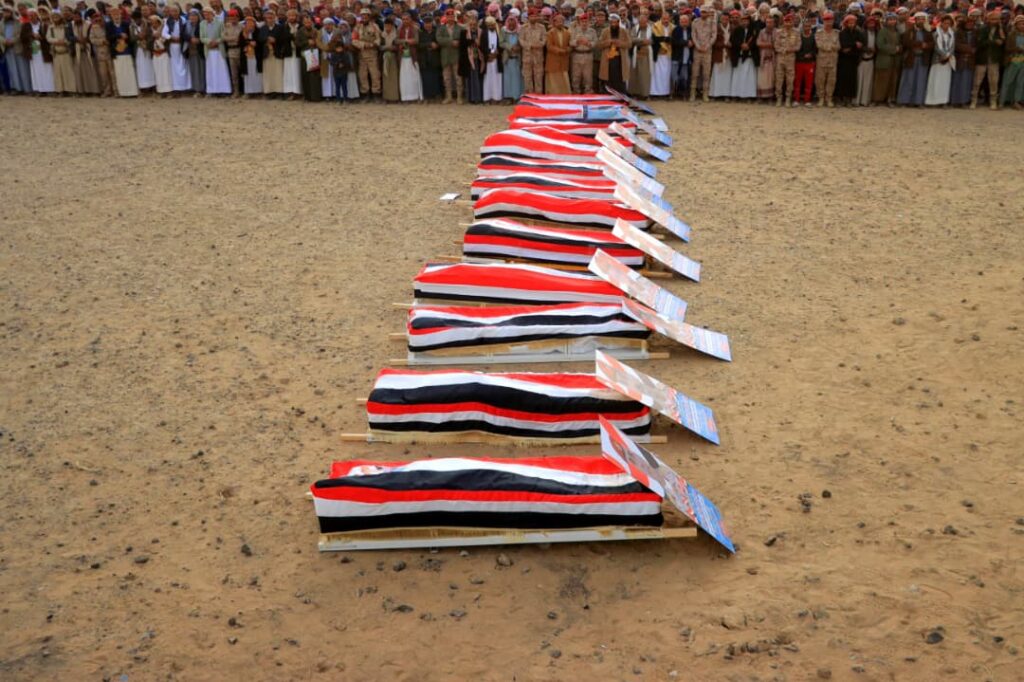 تشييع رسمي وشعبي بمأرب لعدد من شهداء الواجب بالمنطقة العسكرية الأولى تشييع رسمي وشعبي بمأرب لعدد من شهداء الواجب بالمنطقة العسكرية الأولى