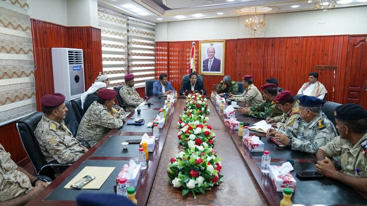 محافظ المهرة يوجه اللجنة الأمنية برفع الجاهزية - محافظ المهرة يوجه اللجنة الأمنية برفع الجاهزية -