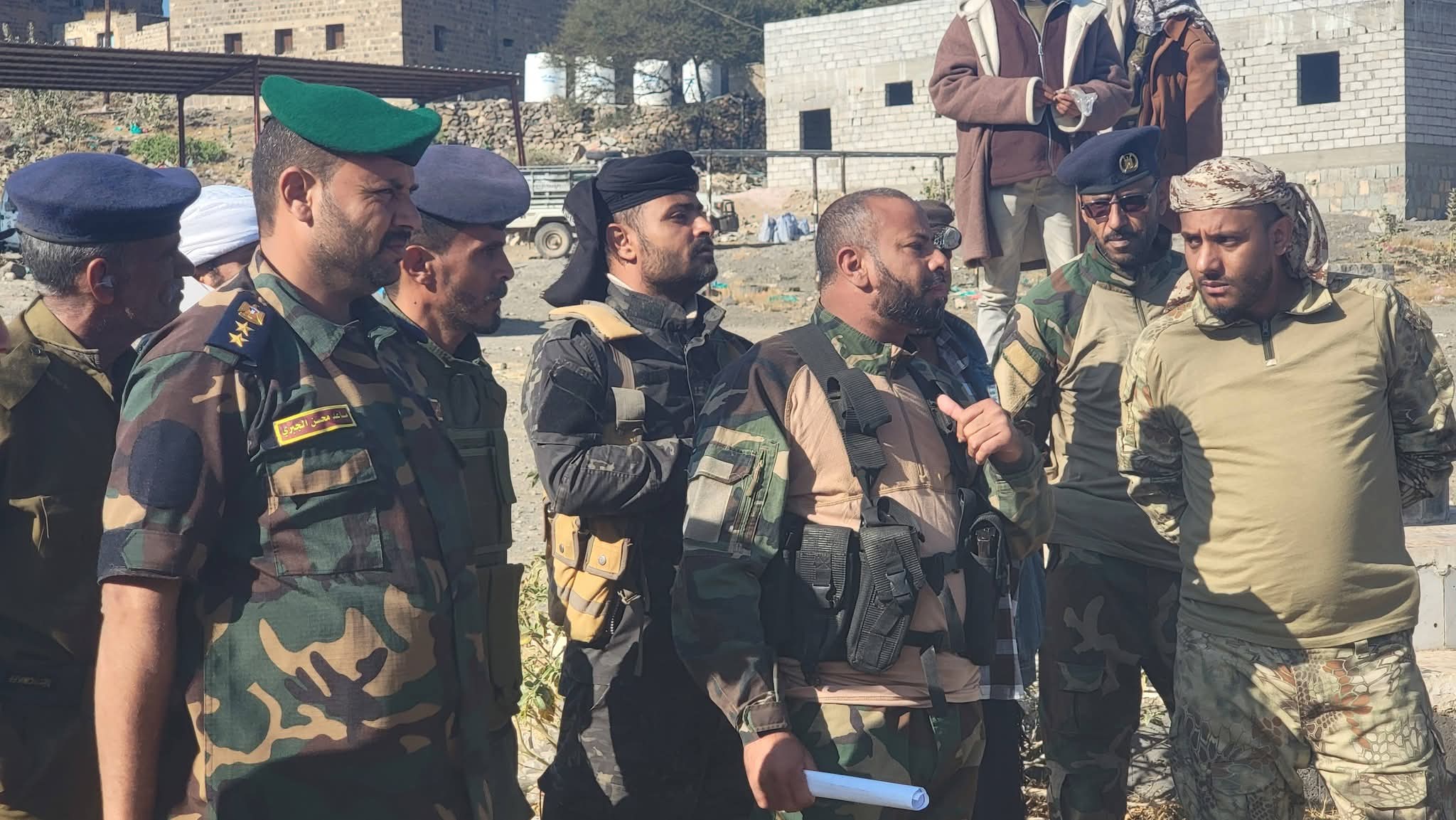 مدير عام شرطة الضالع يشرف على تجميع القوة الأمنية تمهيداً لإعادة تدويرها وتوزيعها وفق الاحتياج الميداني - مدير عام شرطة الضالع يشرف على تجميع القوة الأمنية تمهيداً لإعادة تدويرها وتوزيعها وفق الاحتياج الميداني -