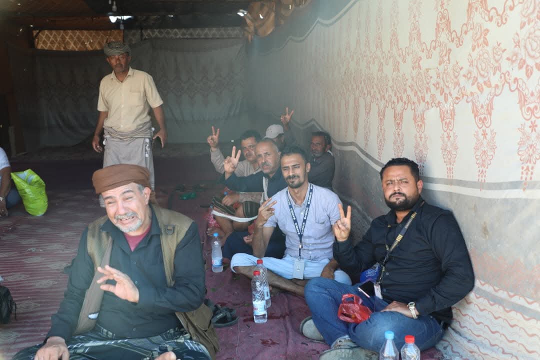 بدء اعتصام مفتوح في عدن للمطالبة بإعلان دولة الجنوب العربي - بدء اعتصام مفتوح في عدن للمطالبة بإعلان دولة الجنوب العربي -