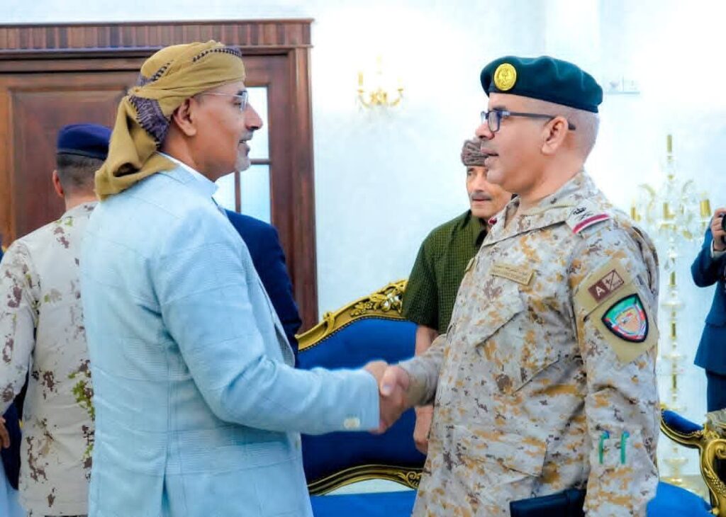 الرئيس الزُبيدي يستقبل قيادة القوات المشتركة لقوات التحالف العربي الرئيس الزُبيدي يستقبل قيادة القوات المشتركة لقوات التحالف العربي