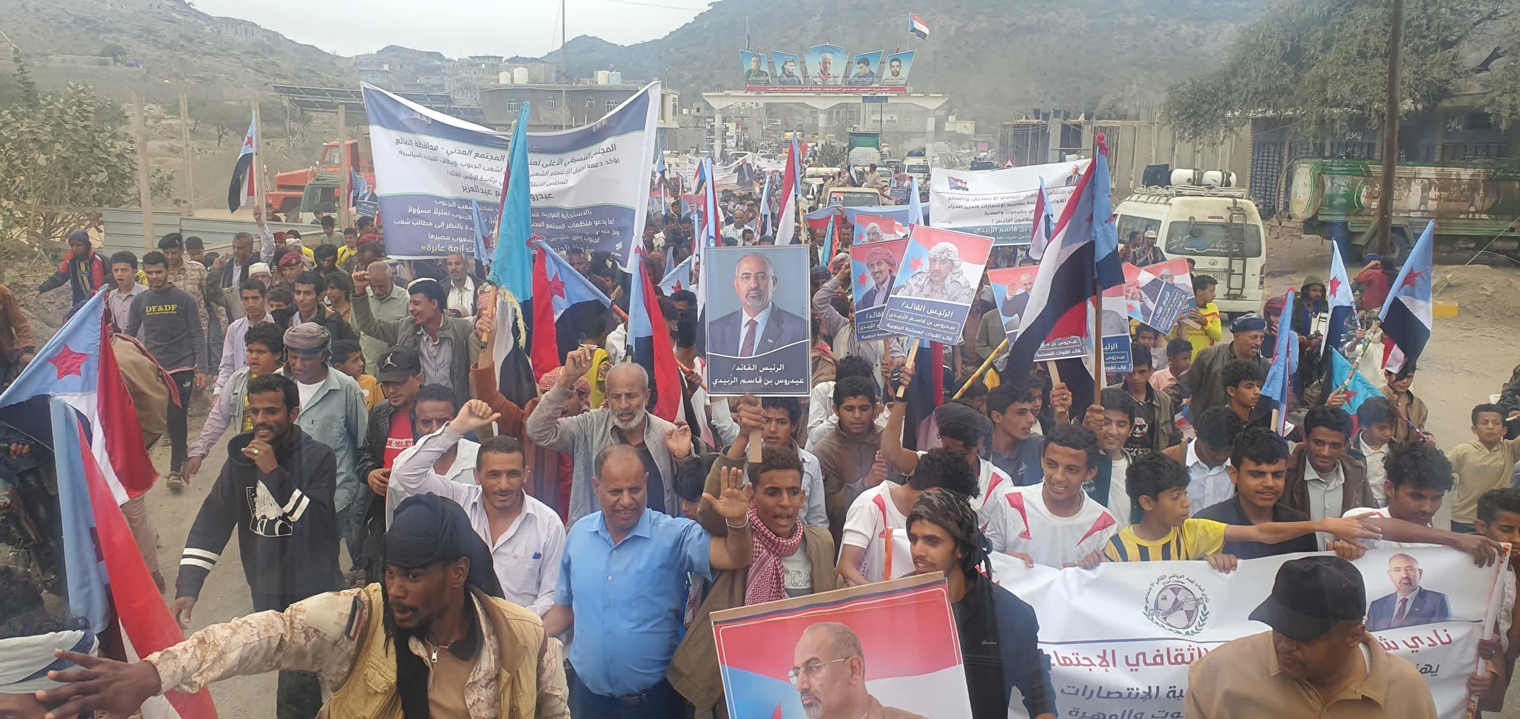 توافد جماهيري واسع واستمرار للفعاليات في اعتصام الضالع المفتوح توافد جماهيري واسع واستمرار للفعاليات في اعتصام الضالع المفتوح