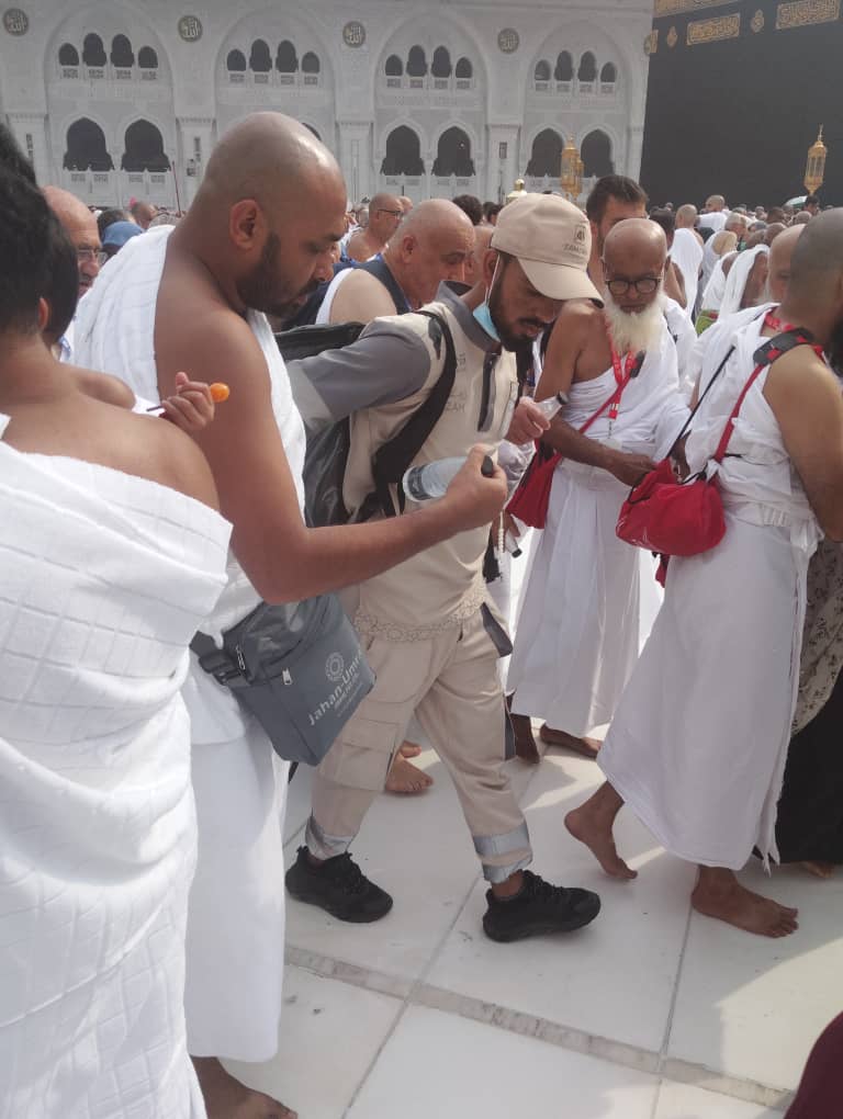 عجلة التنمية تدور بلا توقف في المملكة.. وضيوف الرحمن يشيدون بالخدمات السعودية المتميزة عجلة التنمية تدور بلا توقف في المملكة.. وضيوف الرحمن يشيدون بالخدمات السعودية المتميزة