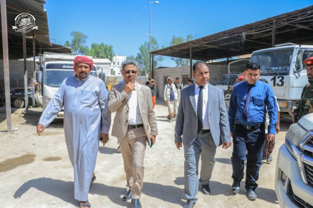 عمال النظافة..جيشنا البرتقالي عمال النظافة..جيشنا البرتقالي