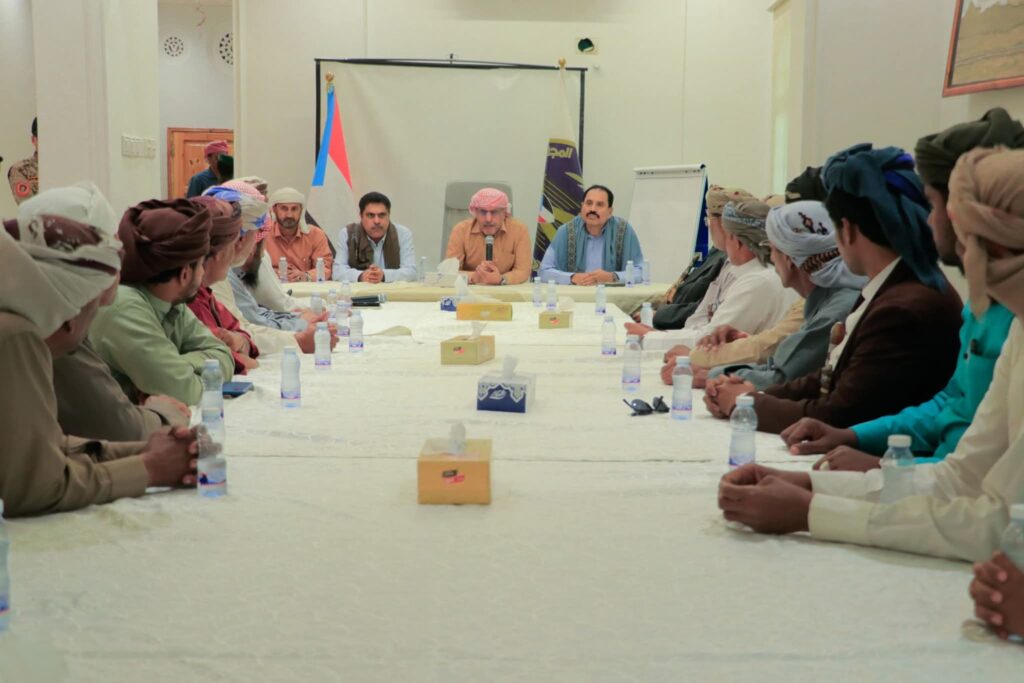 رئيس الجمعية الوطنية للانتقالي يلتقي مشايخ نهد ومرة والصيعر ويؤكد: “حضرموت على أعتاب مرحلة جديدة” رئيس الجمعية الوطنية للانتقالي يلتقي مشايخ نهد ومرة والصيعر ويؤكد: “حضرموت على أعتاب مرحلة جديدة”