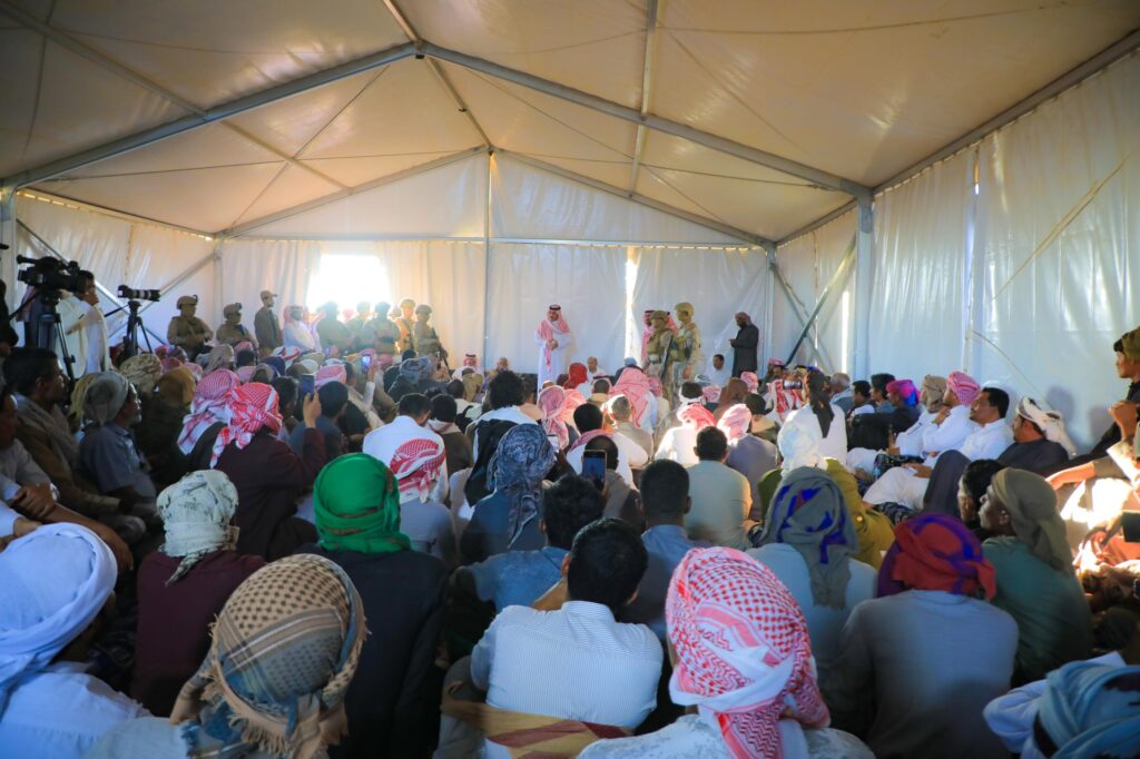ضمن جهود المملكة العربية السعودية في احتواء الأزمة في حضرموت .. الوفد السعودي وقيادة السلطة المحلية بحضرموت تلتقيان قيادات الكتلة البرلمانية والشورى ومرجعيات قبائل حضرموت ضمن جهود المملكة العربية السعودية في احتواء الأزمة في حضرموت .. الوفد السعودي وقيادة السلطة المحلية بحضرموت تلتقيان قيادات الكتلة البرلمانية والشورى ومرجعيات قبائل حضرموت