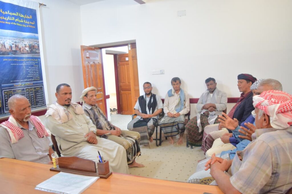 أمين عام محلي شبام يستقبل قيادة الانتقالي بالمديرية ويهنئ بانتصارات القوات الجنوبية في تحرير وادي حضرموت أمين عام محلي شبام يستقبل قيادة الانتقالي بالمديرية ويهنئ بانتصارات القوات الجنوبية في تحرير وادي حضرموت