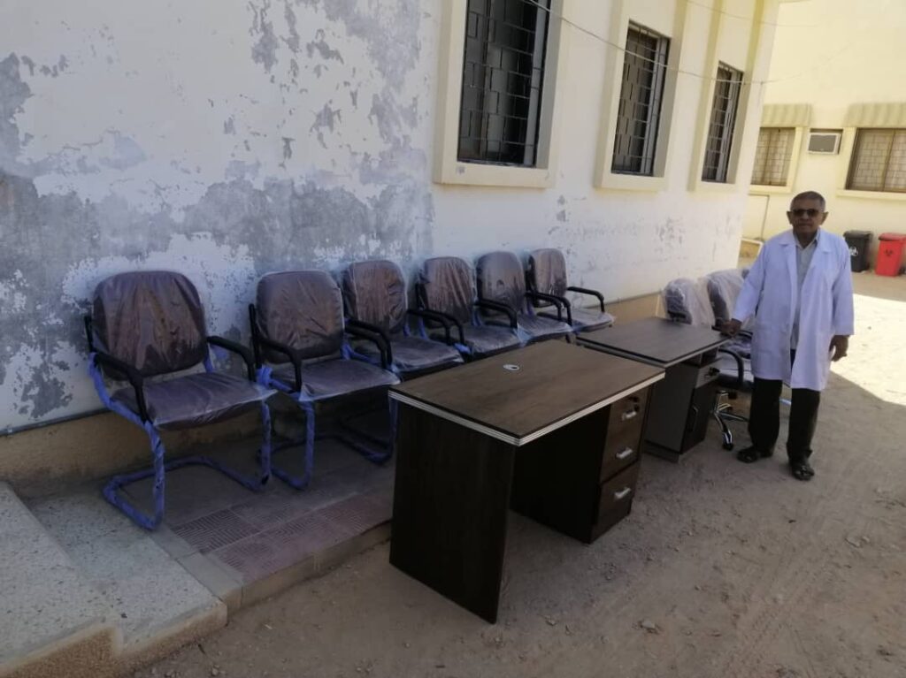 بكلفة اجمالية تقدر بـ : 7,300,000 ريال يمني .. المركز الصحي الاسعافي بتاربة يتسلم الدعم المقدم من وكيل محافظة حضرموت لشئوون مديريات الوادي والصحراء بكلفة اجمالية تقدر بـ : 7,300,000 ريال يمني .. المركز الصحي الاسعافي بتاربة يتسلم الدعم المقدم من وكيل محافظة حضرموت لشئوون مديريات الوادي والصحراء