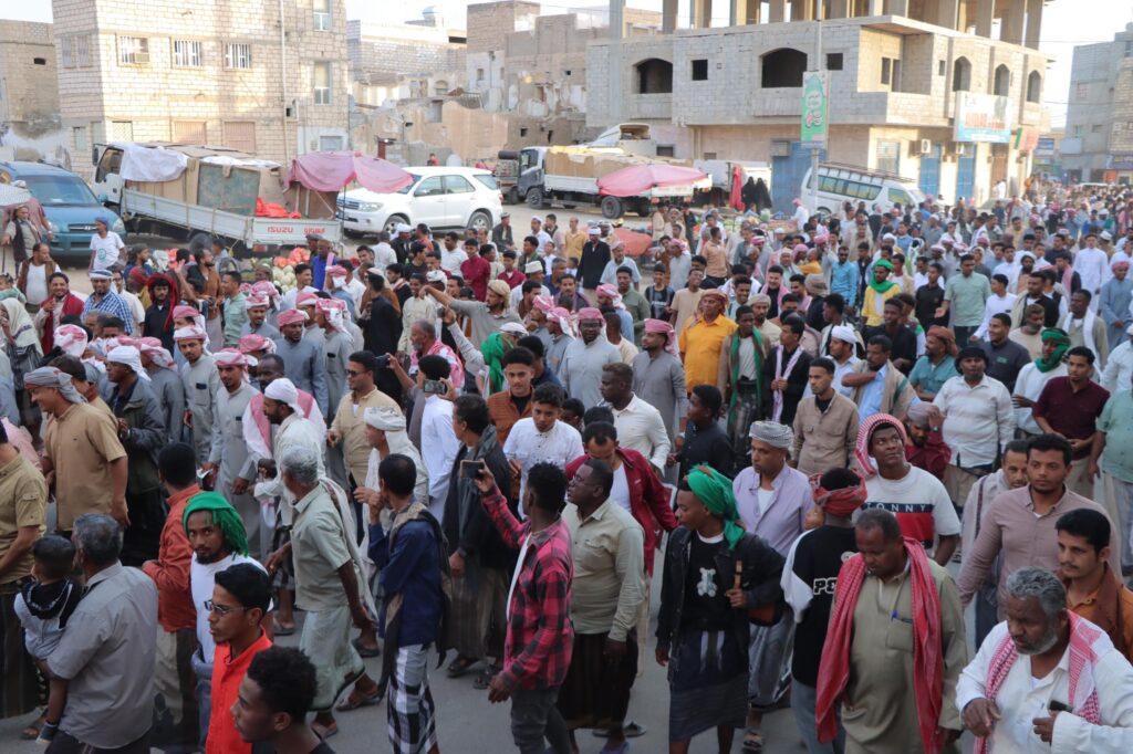 بدعم من دولة الكويت… مؤسسة كويت الخير للتنمية تزف 400 عريس وعروس بساحل حضرموت بدعم من دولة الكويت… مؤسسة كويت الخير للتنمية تزف 400 عريس وعروس بساحل حضرموت