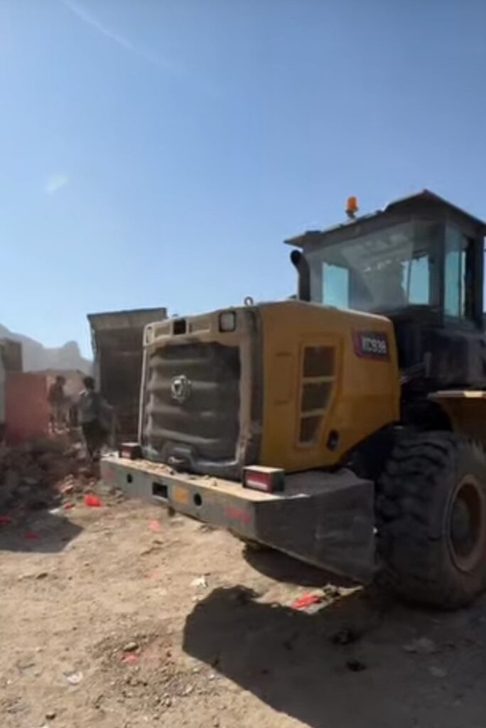 حملة ميدانية لإزالة العشوائيات وتنظيم المرور في مدينة سيئونسيئون حملة ميدانية لإزالة العشوائيات وتنظيم المرور في مدينة سيئونسيئون