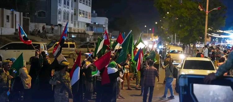 اخبار وتقارير - استقبال جنوبي لافت للوفد السعودي–الإماراتي ومطالبات بتأييد حق الجنوب في استعادة دولته اخبار وتقارير - استقبال جنوبي لافت للوفد السعودي–الإماراتي ومطالبات بتأييد حق الجنوب في استعادة دولته