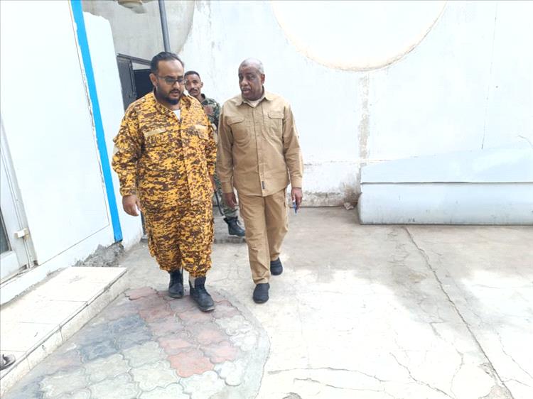 اخبار عدن - العميد السمنتر والقعشمي يتفقدان المنشآت الحكومية: أمن عدن خط أحمر اخبار عدن - العميد السمنتر والقعشمي يتفقدان المنشآت الحكومية: أمن عدن خط أحمر