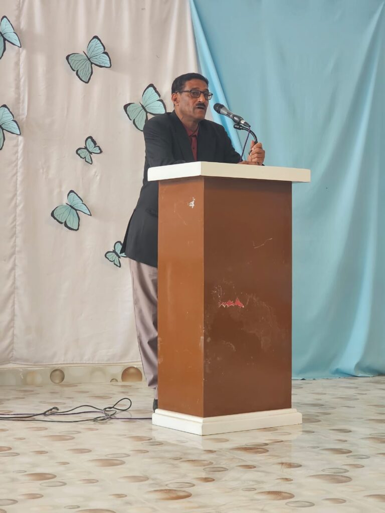 ثانوية عيديد للبنات بتريم تختتم أنشطة الفصل الدراسي الأول بتكريم الطالبات الأوائل والطاقم التعليمي ثانوية عيديد للبنات بتريم تختتم أنشطة الفصل الدراسي الأول بتكريم الطالبات الأوائل والطاقم التعليمي