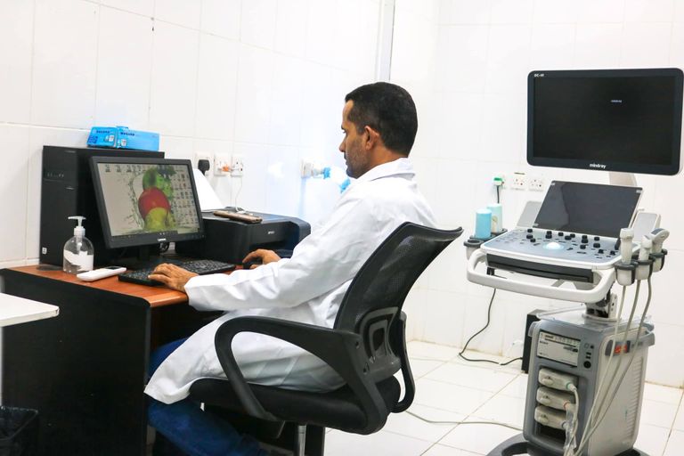 مستشفى شبوة ينفي «شائعات مغرضة» حول سحب أجهزته (صور) - مستشفى شبوة ينفي «شائعات مغرضة» حول سحب أجهزته (صور) -