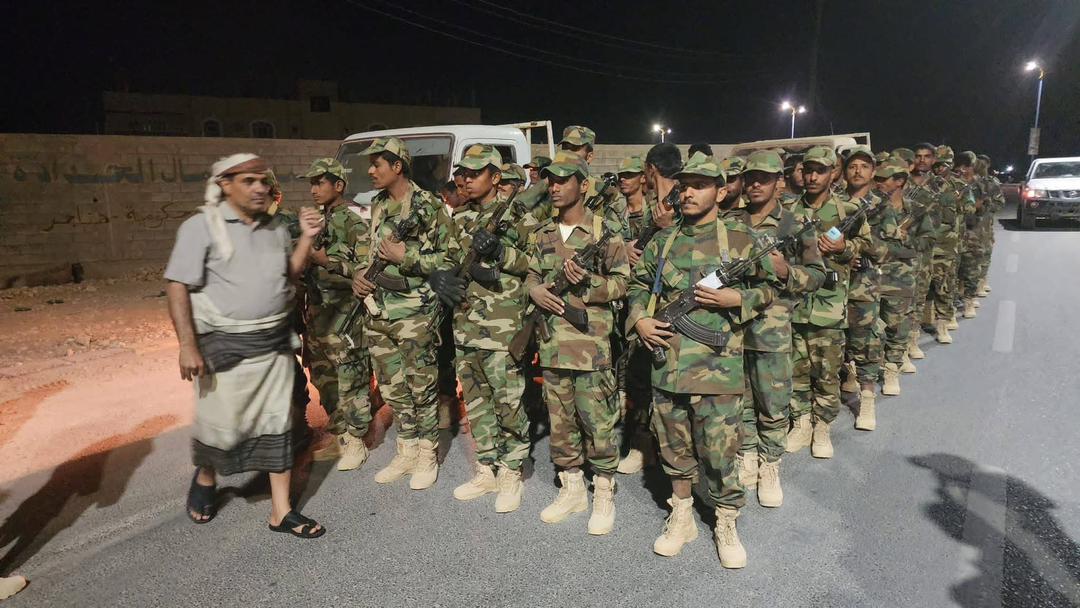 بتوجيهات المحافظ بن الوزير..كتيبة من اللواء الثامن دفاع شبوة تصل مدينة عتق للمشاركة في تعزيز الأمن والاستقرار بتوجيهات المحافظ بن الوزير..كتيبة من اللواء الثامن دفاع شبوة تصل مدينة عتق للمشاركة في تعزيز الأمن والاستقرار