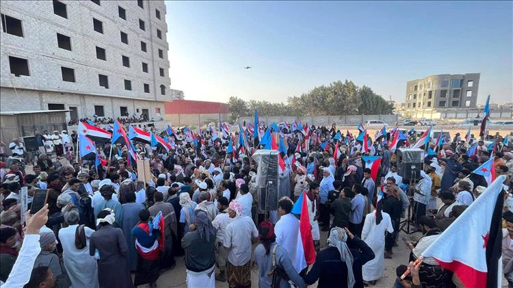 اخبار وتقارير - تظاهرة حاشدة في المهرة تأييداً للمجلس الانتقالي واستعادة الدولة الجنوبية (صور) اخبار وتقارير - تظاهرة حاشدة في المهرة تأييداً للمجلس الانتقالي واستعادة الدولة الجنوبية (صور)