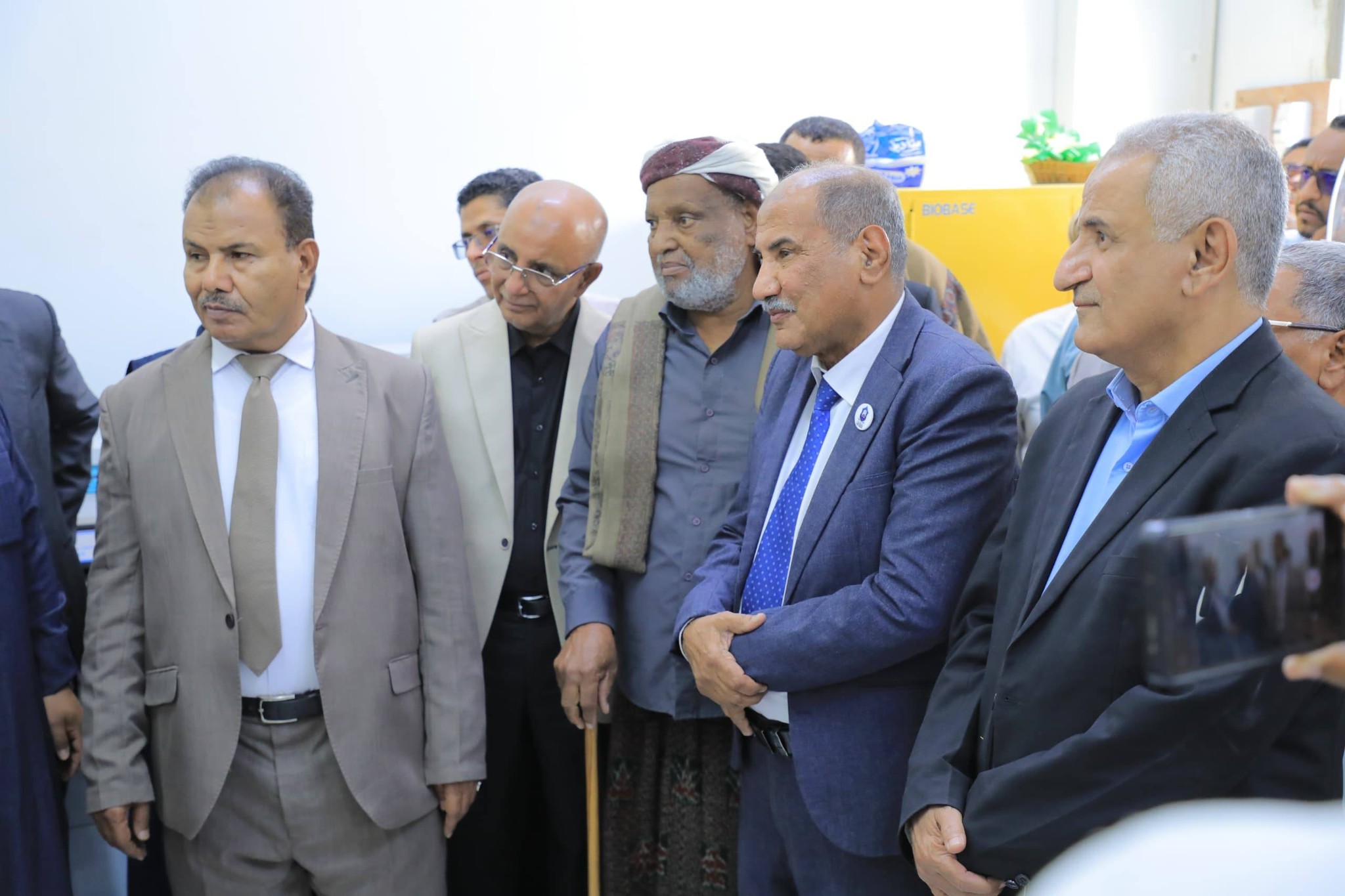 الوكيل العامري يدشن العمل بمختبر الأنسجة النموذجي بمركز الأورام بوادي حضرموت الوكيل العامري يدشن العمل بمختبر الأنسجة النموذجي بمركز الأورام بوادي حضرموت