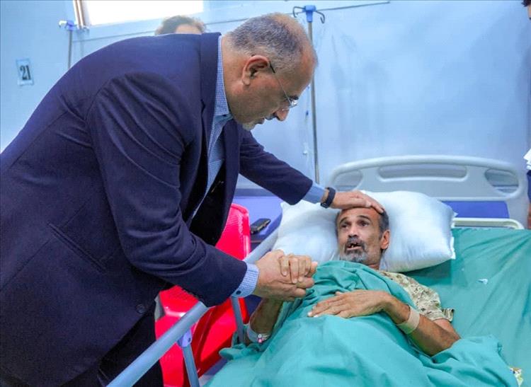اخبار وتقارير - وفاءً للدماء الطاهرة.. الرئيس الزُبيدي يواسي جرحى القوات المسلحة الجنوبية في عدن اخبار وتقارير - وفاءً للدماء الطاهرة.. الرئيس الزُبيدي يواسي جرحى القوات المسلحة الجنوبية في عدن