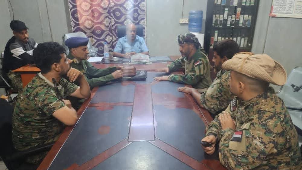 المنصوري: خطة تأمين عدن نُفذت باحترافية عالية ومنعت الفوضى وحمت أمن واستقرار العاصمة المنصوري: خطة تأمين عدن نُفذت باحترافية عالية ومنعت الفوضى وحمت أمن واستقرار العاصمة