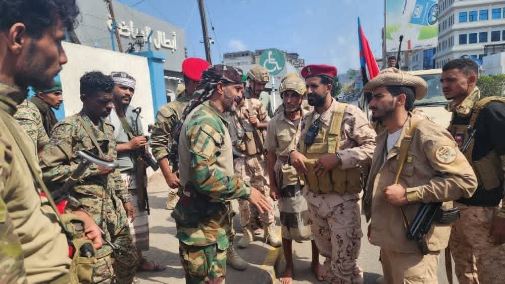 المنصوري: خطة تأمين عدن نُفذت باحترافية عالية ومنعت الفوضى وحمت أمن واستقرار العاصمة المنصوري: خطة تأمين عدن نُفذت باحترافية عالية ومنعت الفوضى وحمت أمن واستقرار العاصمة