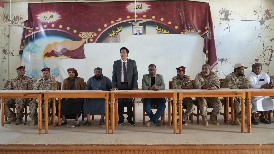 محافظ المهرة يتفقد جاهزية وحدات محور الغيضة ويؤكد أهمية التنسيق للحفاظ على الأمن والاستقرار - محافظ المهرة يتفقد جاهزية وحدات محور الغيضة ويؤكد أهمية التنسيق للحفاظ على الأمن والاستقرار -