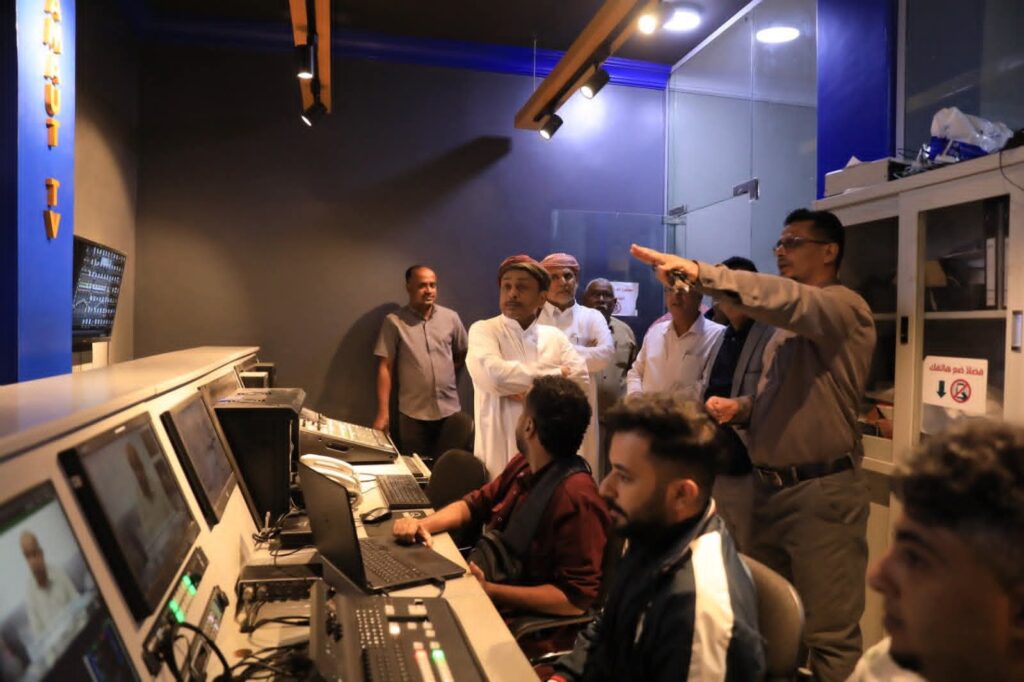 رئيس قطاع تلفزيون حضرموت يستقبل وفد مجلس حضرموت الوطني في زيارة ودية رئيس قطاع تلفزيون حضرموت يستقبل وفد مجلس حضرموت الوطني في زيارة ودية