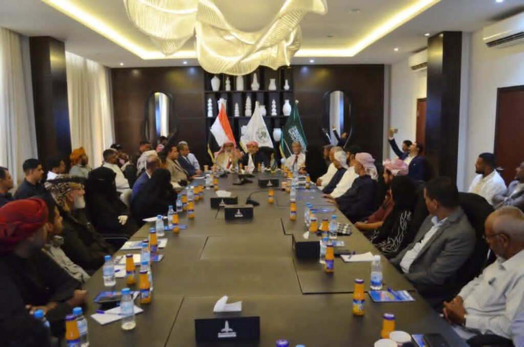 مجلس حضرموت الوطني يعقد لقاءً تشاورياً مع الإعلاميين بمدينة المكلا مجلس حضرموت الوطني يعقد لقاءً تشاورياً مع الإعلاميين بمدينة المكلا