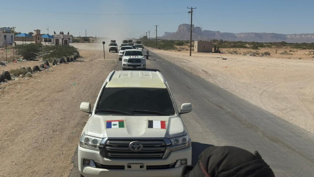 أعلن 3يناير يوم النصر .. محافظ حضرموت يصل سيئون عقب نجاح عملية "استلام المعسكرات" لتأمين الوادي وتطبيع الحياة في حضرموت أعلن 3يناير يوم النصر .. محافظ حضرموت يصل سيئون عقب نجاح عملية "استلام المعسكرات" لتأمين الوادي وتطبيع الحياة في حضرموت