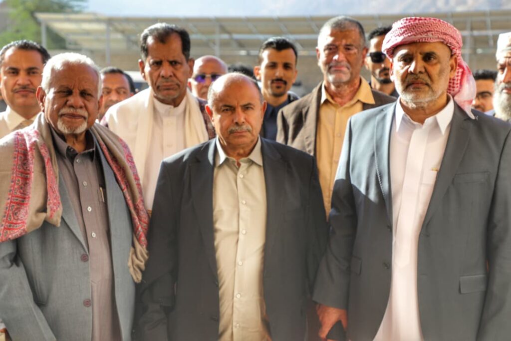 محافظ حضرموت يفتتح مقر مجلس حضرموت الوطني بمدينة سيئون محافظ حضرموت يفتتح مقر مجلس حضرموت الوطني بمدينة سيئون