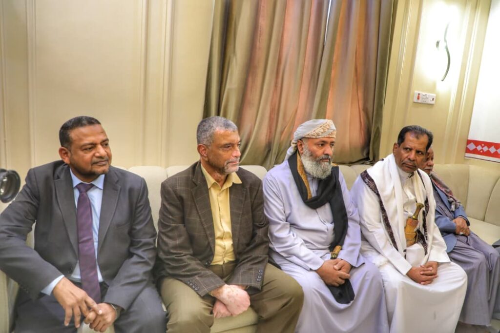 محافظ حضرموت يفتتح مقر مجلس حضرموت الوطني بمدينة سيئون محافظ حضرموت يفتتح مقر مجلس حضرموت الوطني بمدينة سيئون