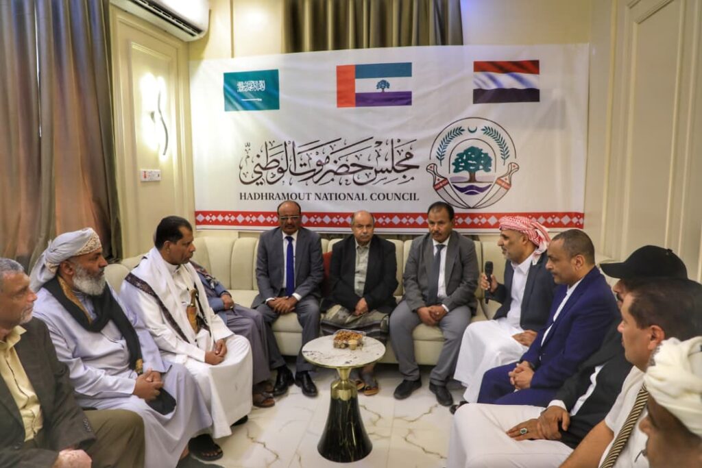 محافظ حضرموت يفتتح مقر مجلس حضرموت الوطني بمدينة سيئون محافظ حضرموت يفتتح مقر مجلس حضرموت الوطني بمدينة سيئون