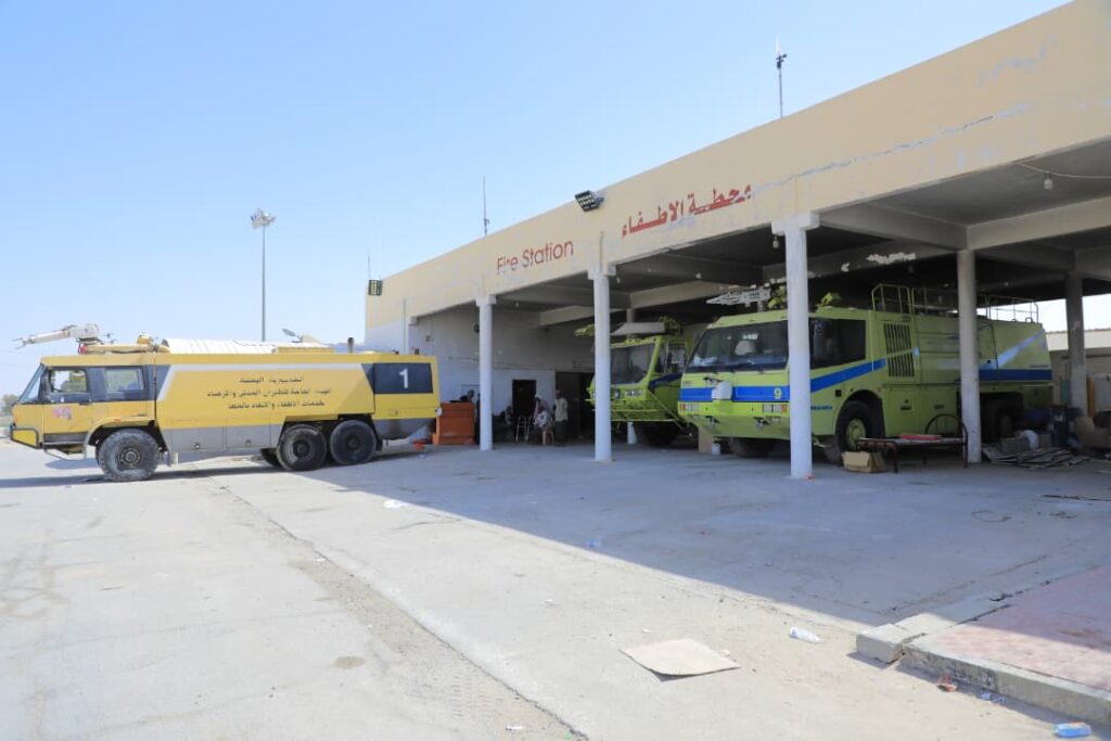 الوكيل العامري يطلع على جهود إعادة تشغيل مطار سيئون الدولي وعدد من المرافق بعد الأحداث الأخيرة الوكيل العامري يطلع على جهود إعادة تشغيل مطار سيئون الدولي وعدد من المرافق بعد الأحداث الأخيرة