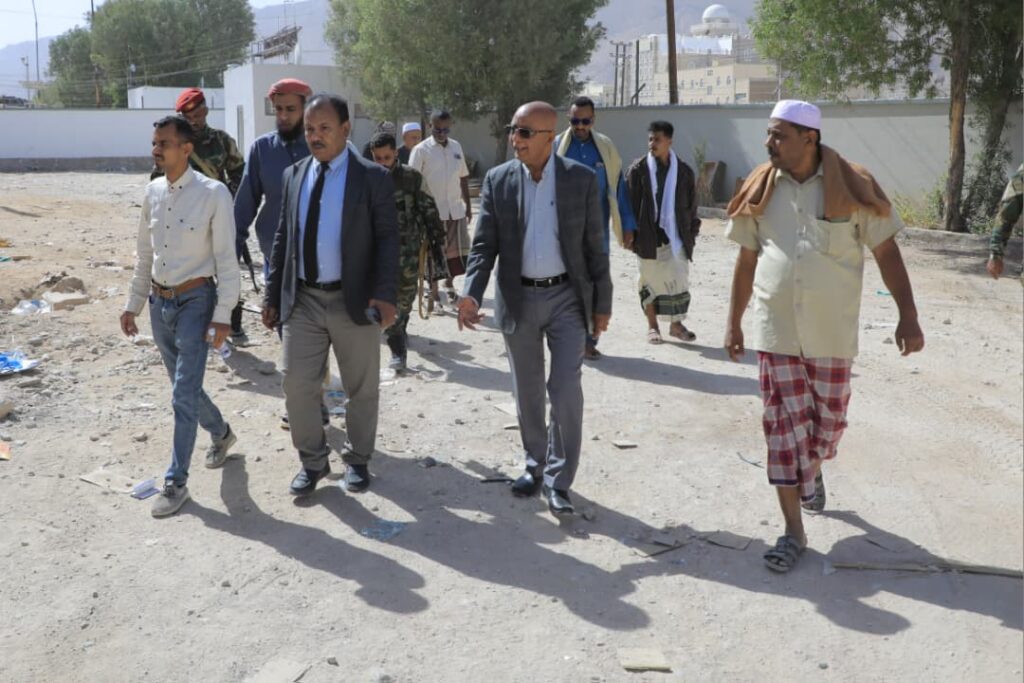 الوكيل العامري يطلع على جهود إعادة تشغيل مطار سيئون الدولي وعدد من المرافق بعد الأحداث الأخيرة الوكيل العامري يطلع على جهود إعادة تشغيل مطار سيئون الدولي وعدد من المرافق بعد الأحداث الأخيرة