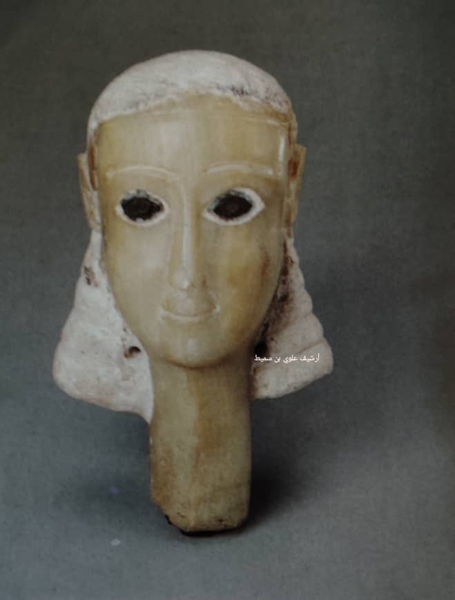 أمرأتان عمرهما أكثر من ألفي عام في عدن أمرأتان عمرهما أكثر من ألفي عام في عدن