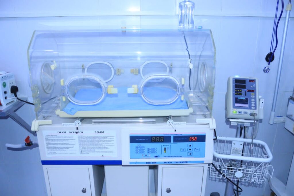 بتوجيهات من الاستاذ سالم احمد الخنبشي محافظ محافظة حضرموت …الجمحي والعطيشي يفتتحون قسم حضانة الأطفال بمستشفى غيل باوزير العام بتوجيهات من الاستاذ سالم احمد الخنبشي محافظ محافظة حضرموت …الجمحي والعطيشي يفتتحون قسم حضانة الأطفال بمستشفى غيل باوزير العام