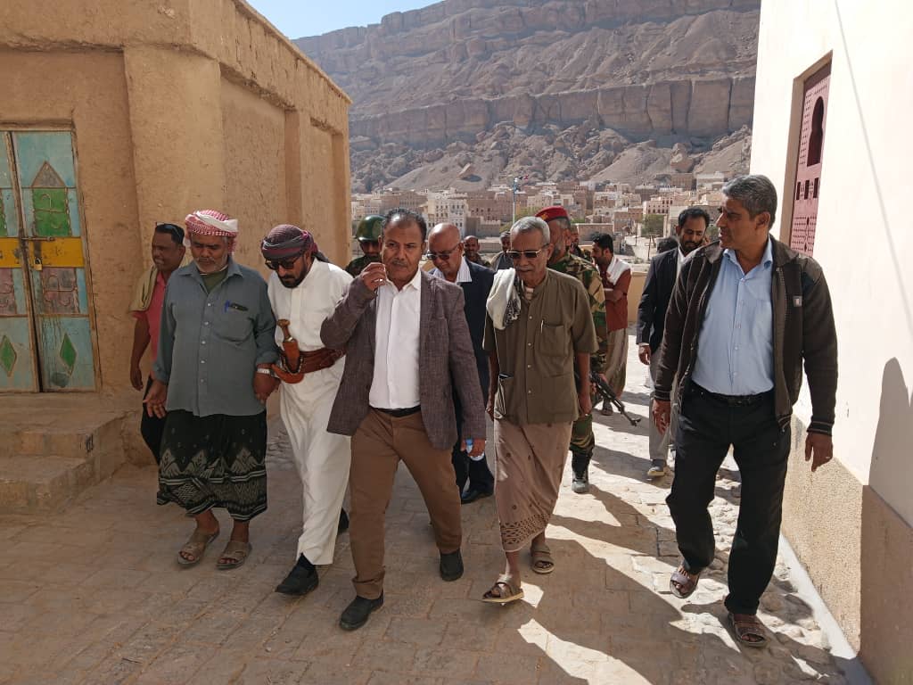وكيل محافظة حضرموت بالوادي يتفقد الأوضاع بمدينة شبام التاريخية وكيل محافظة حضرموت بالوادي يتفقد الأوضاع بمدينة شبام التاريخية