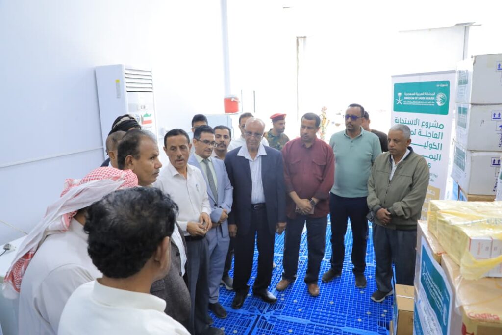 الوكيل العامري يدشّن مشروع الاستجابة العاجلة لمكافحة الكوليرا في اليمن الوكيل العامري يدشّن مشروع الاستجابة العاجلة لمكافحة الكوليرا في اليمن