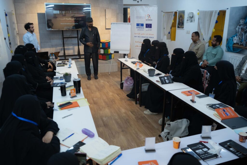 مدير عام شبام يؤكد دعم السلطة المحلية للمبادرات والمساحات الثقافية الإبداعية بالمديرية مدير عام شبام يؤكد دعم السلطة المحلية للمبادرات والمساحات الثقافية الإبداعية بالمديرية