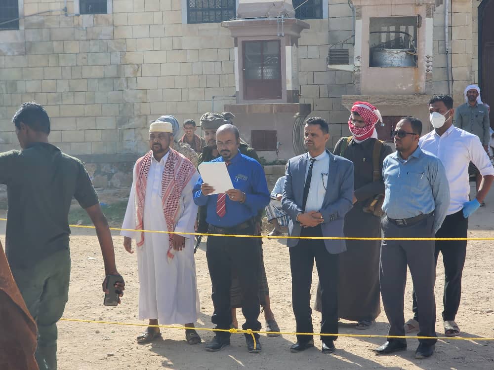 النيابة العامة بسيئون تنفذ حكم الإعدام قصاصًا بحق مدان بجريمة قتل عمد - النيابة العامة بسيئون تنفذ حكم الإعدام قصاصًا بحق مدان بجريمة قتل عمد -