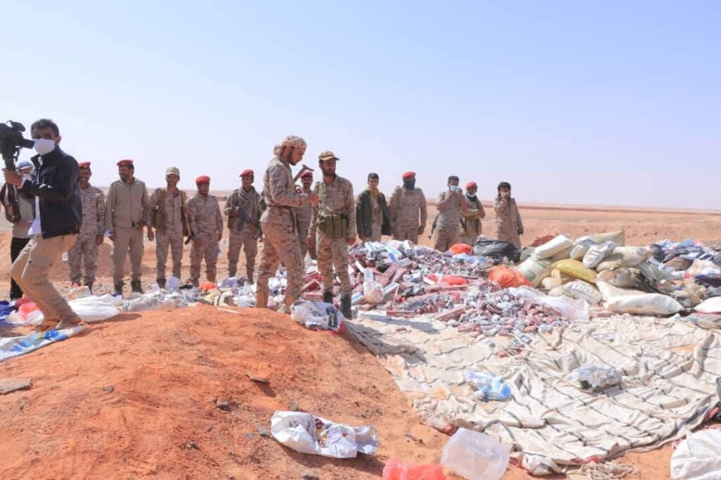 قيادة كتيبة منفذ الوديعة تُتلف كميات ضخمة من الممنوعات بينها 594 كجم من الحشيش وأكثر من 118ألف حبة كبتاجون "صور" قيادة كتيبة منفذ الوديعة تُتلف كميات ضخمة من الممنوعات بينها 594 كجم من الحشيش وأكثر من 118ألف حبة كبتاجون "صور"