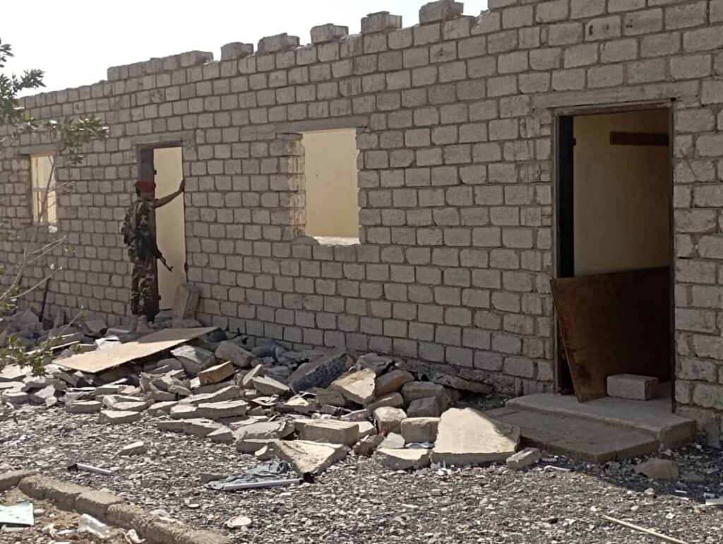 قائد لواء بارشيد يتفقد المواقع العسكرية التابعة للواء قائد لواء بارشيد يتفقد المواقع العسكرية التابعة للواء