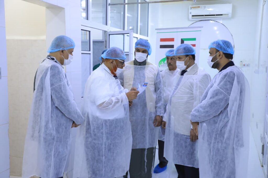 الوكيل العامري يدشن مخيّم العيون المجاني لأزاله المياه البيضاء بمستشفى بن زيلع الحديث بسيئون الوكيل العامري يدشن مخيّم العيون المجاني لأزاله المياه البيضاء بمستشفى بن زيلع الحديث بسيئون