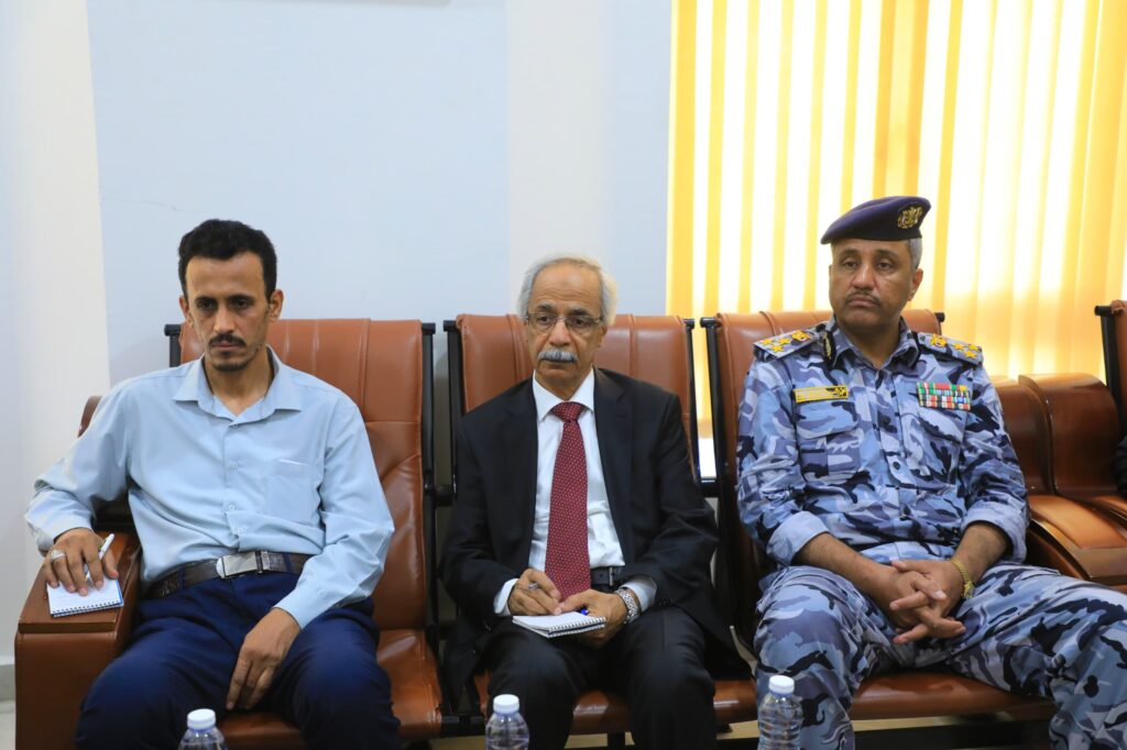 عضو مجلس القيادة محافظ حضرموت يبحث تعزيز أمن موظفي الأمم المتحدة والمنظمات الدولي بالمحافظة عضو مجلس القيادة محافظ حضرموت يبحث تعزيز أمن موظفي الأمم المتحدة والمنظمات الدولي بالمحافظة